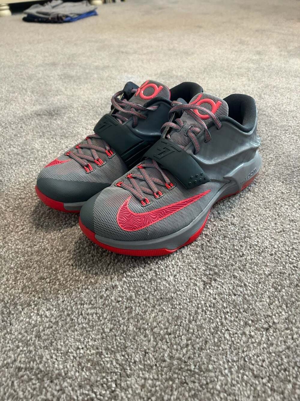 Nike Kevin Durant KD 7 Calm Before The Storm Gray and Hyper Punch Mens 9